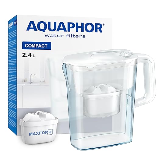 AQUAPHOR Water Filter Jug Compact White Including 1 Maxfor+ Filter I Plastic Carafe 2.4 Litre I Reduces Lime, Chlorine & Heavy Metals I Compact & Light Water Filter I Fits in the refrigerator door