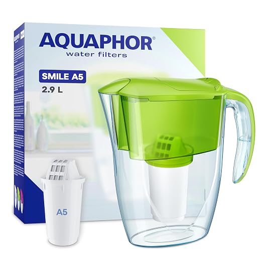 AQUAPHOR Smile Compact Fridge Water Filter Jug, Includes 1x A5 Filter Cartridge to Reduce Limescale, Chlorine & Heavy Metals, Plastic, Volume 2.9 L, Green.
