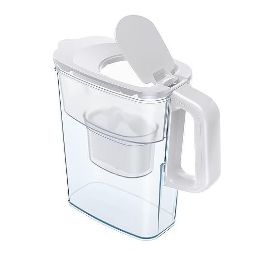 AQUAPHOR Water Filter Jug Compact White Including 1 Maxfor+ Filter I Plastic Carafe 2.4 Litre I Reduces Lime, Chlorine & Heavy Metals I Compact & Light Water Filter I Fits in the refrigerator door