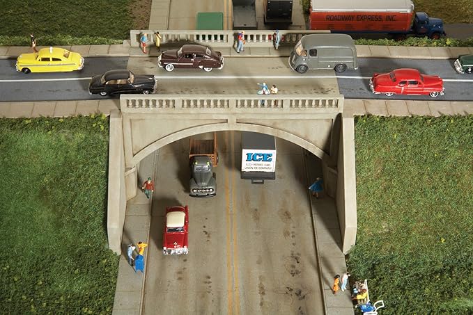 Walthers Cornerstone HO Scale Street System- Arched Road Bridge Kit