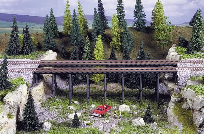 Walthers Cornerstone Series Kit HO Scale Trestle w/Steel Deck Girder Bridge